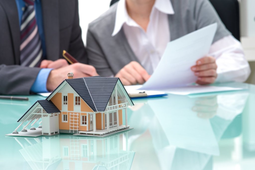 Understanding the Mortgage Laws to Get the Best Deals with Real Estate Lawyers
